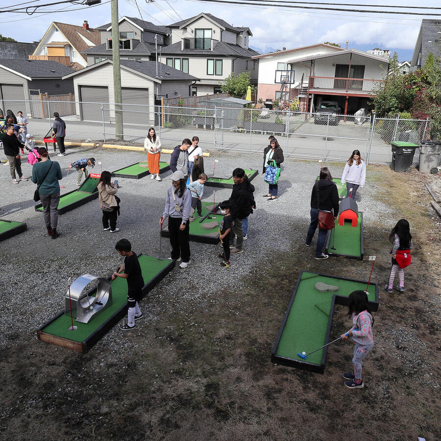 Mini golf